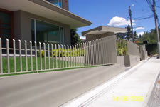 C001