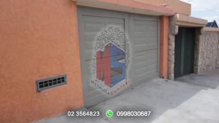 Catalogo puertas: Puertas Cerradas:  >PC012